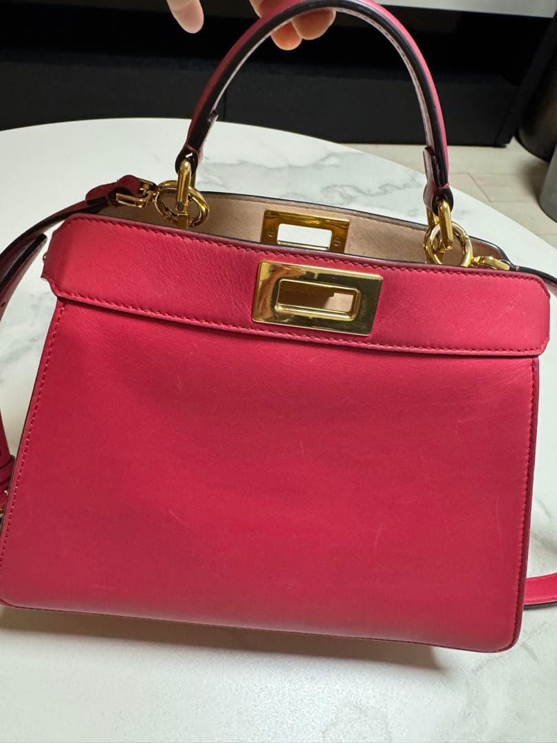 ク*ー様 FENDI⭐︎ピーカブー⭐︎フューシャピンク