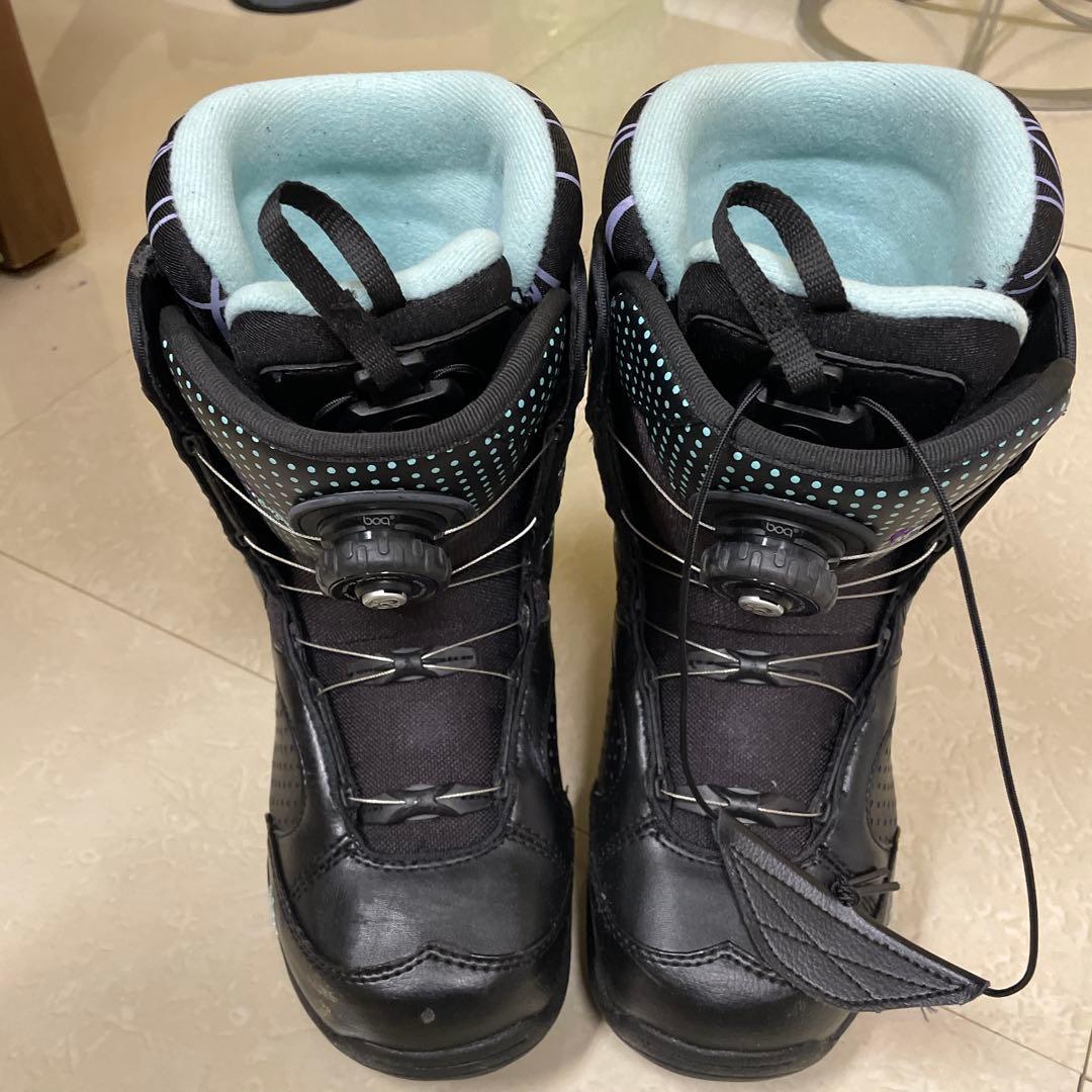 ウィンタースポーツ用スノーボードブーツ(女性用)
