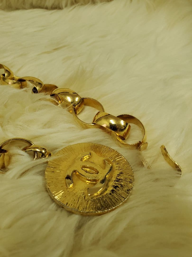 CHANEL シャネルゴールドチェーンベルト