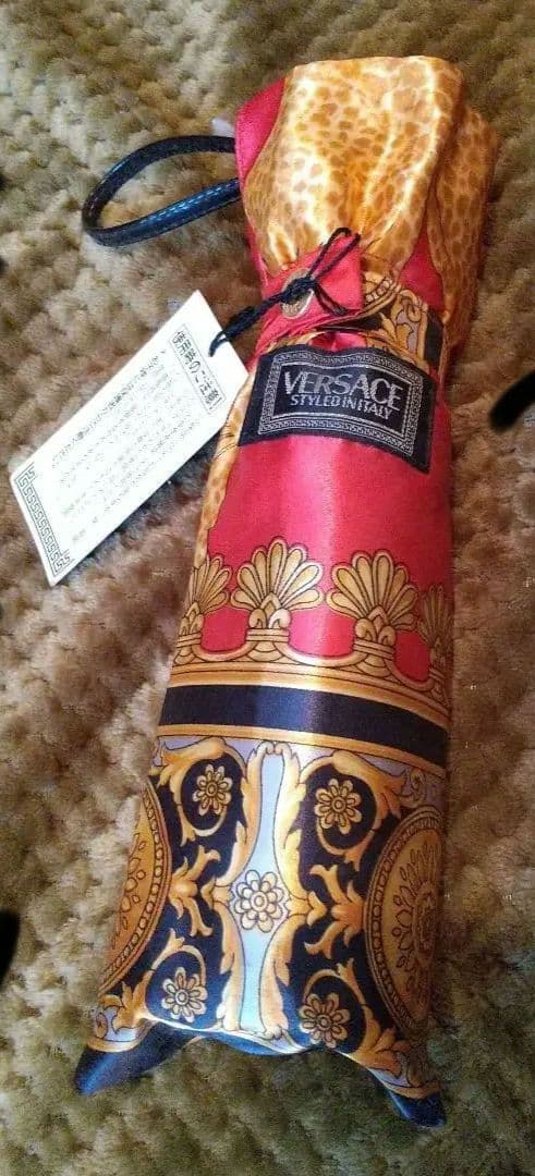 レア！ ヴェルサーチ 折り畳み傘 赤