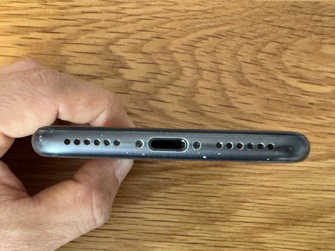 iPhone 8 64GB バッテリー（互換品）交換済み SIMフリー