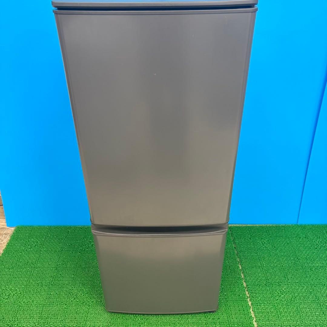 606 極美品　イチオシ　冷蔵庫　小型　一人暮らし　2024年製　洗濯機も有