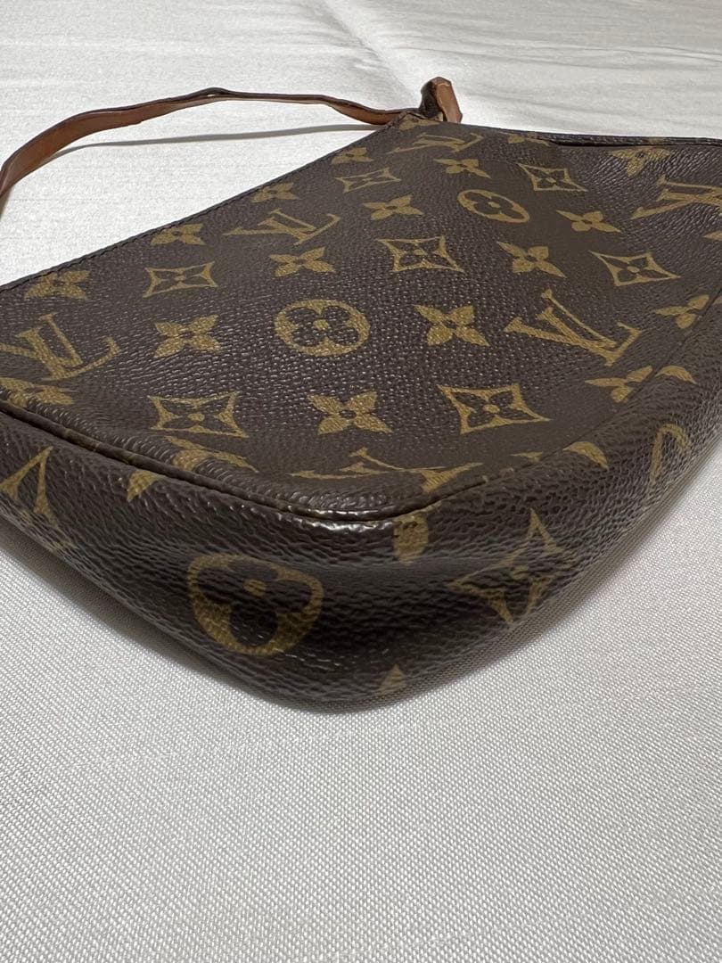 ルイ・ヴィトン アクセソワール ポシェットM51980