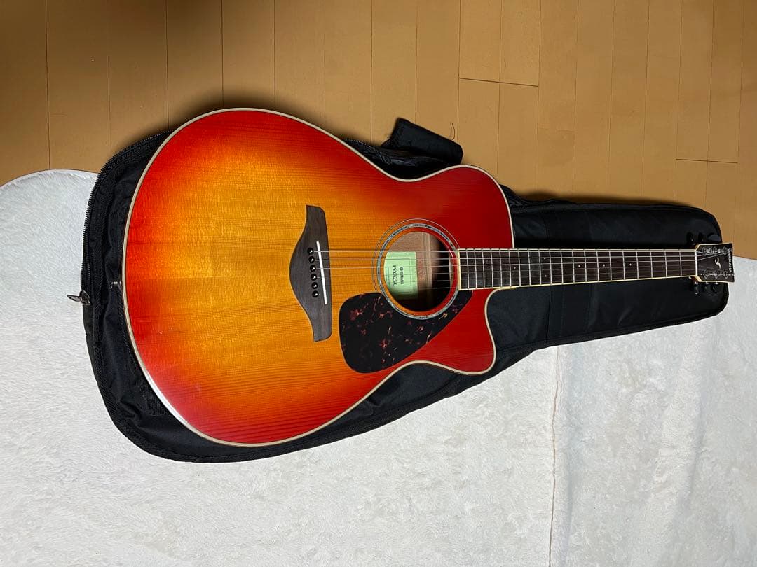 ギター YAMAHA FSX825C