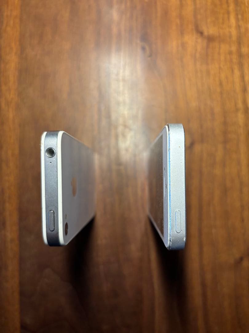 iPhone 4S / iPhone 5s 本体 2台セット 初期化済み