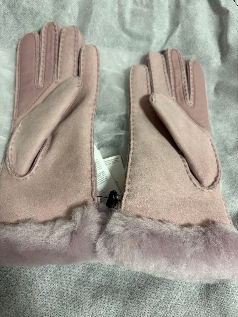 r*w様 UGG シープスキン シームド グローブ ピンク 品番19145922