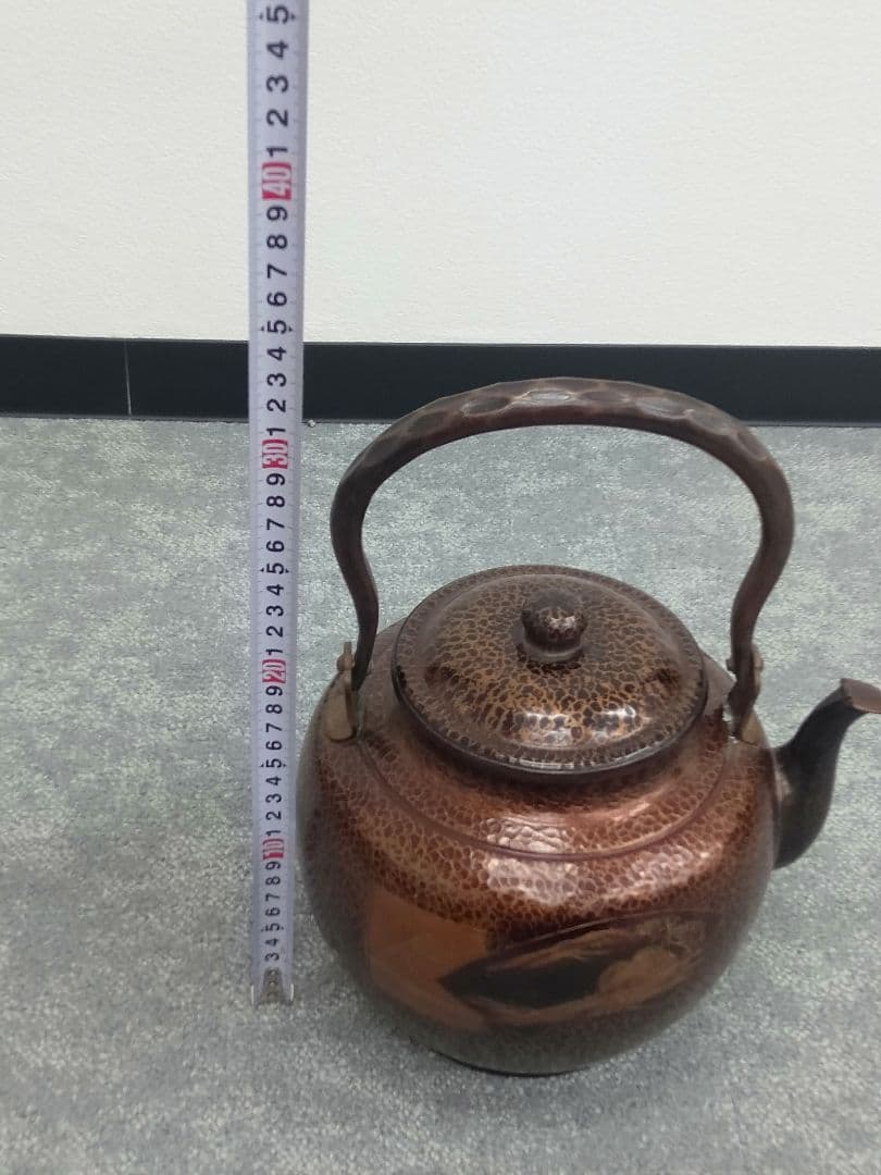銅製 打ち出し模様 鉄瓶