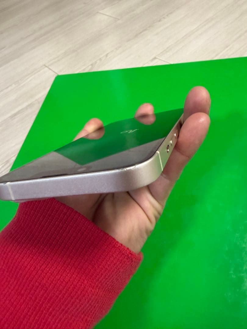 Apple iPhone 14ホワイト 本体　SIMロックなし