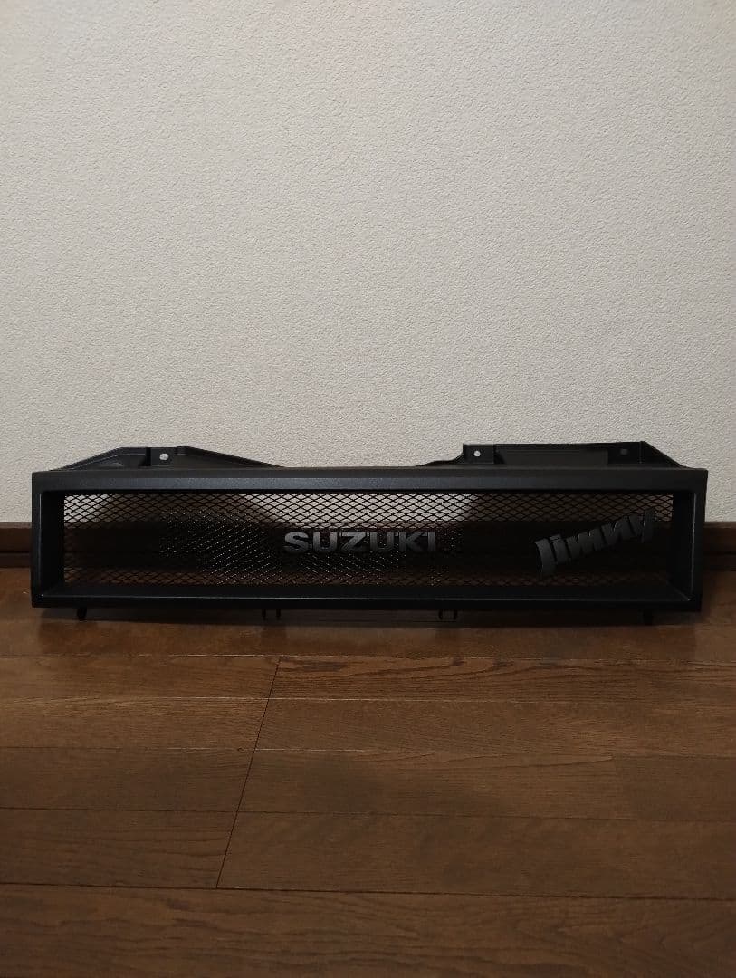 スズキジムニーJB23純正フロントグリル改 ラバーチッピング塗装 + エンブレム