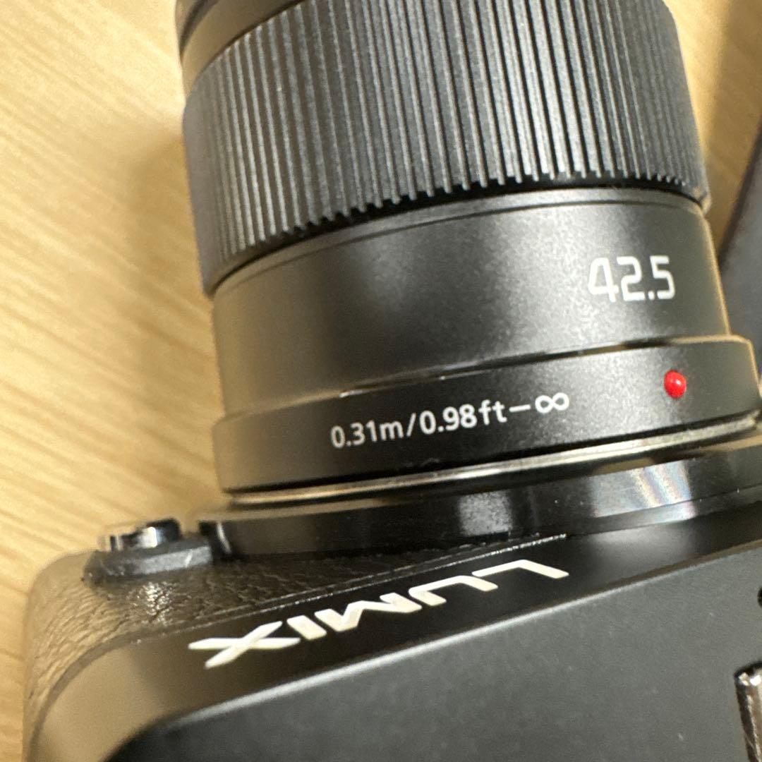 LUMIX ミラーレス一眼 DMC-GX7MK2 レンズ42.5mm/F1.7