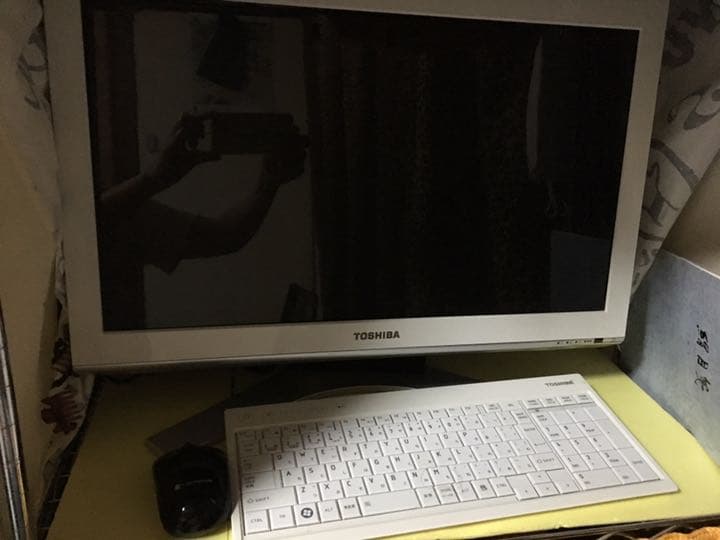 フルHD、PS4対応、ホワイトレグザ、1000G