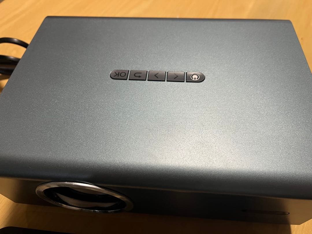 4Kプロジェクター 30000ルーメン WiFi6対応