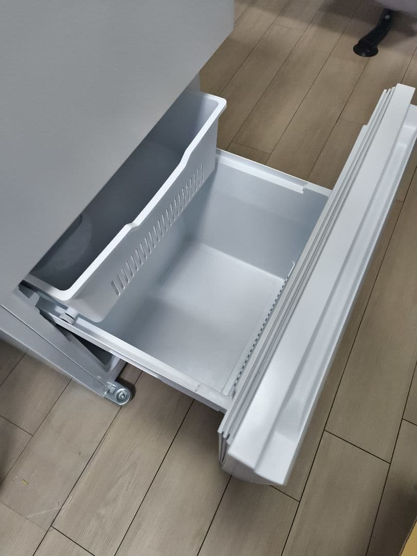 2024年製 冷凍冷蔵庫 257L ハイセンス HR-G260HW