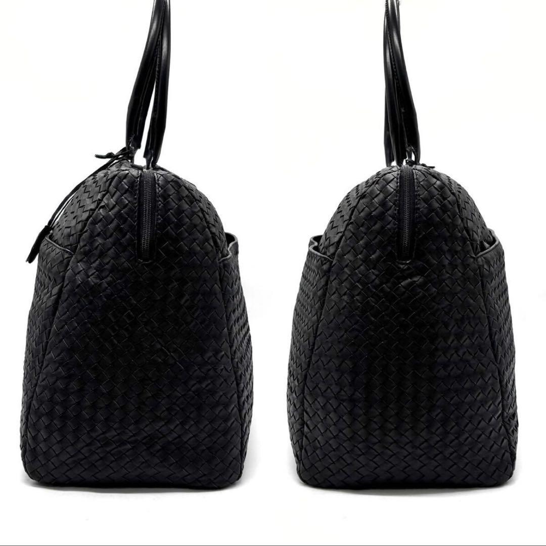 BOTTEGA VENETA トートバッグ 黒ボストン イントレチャート 大きい