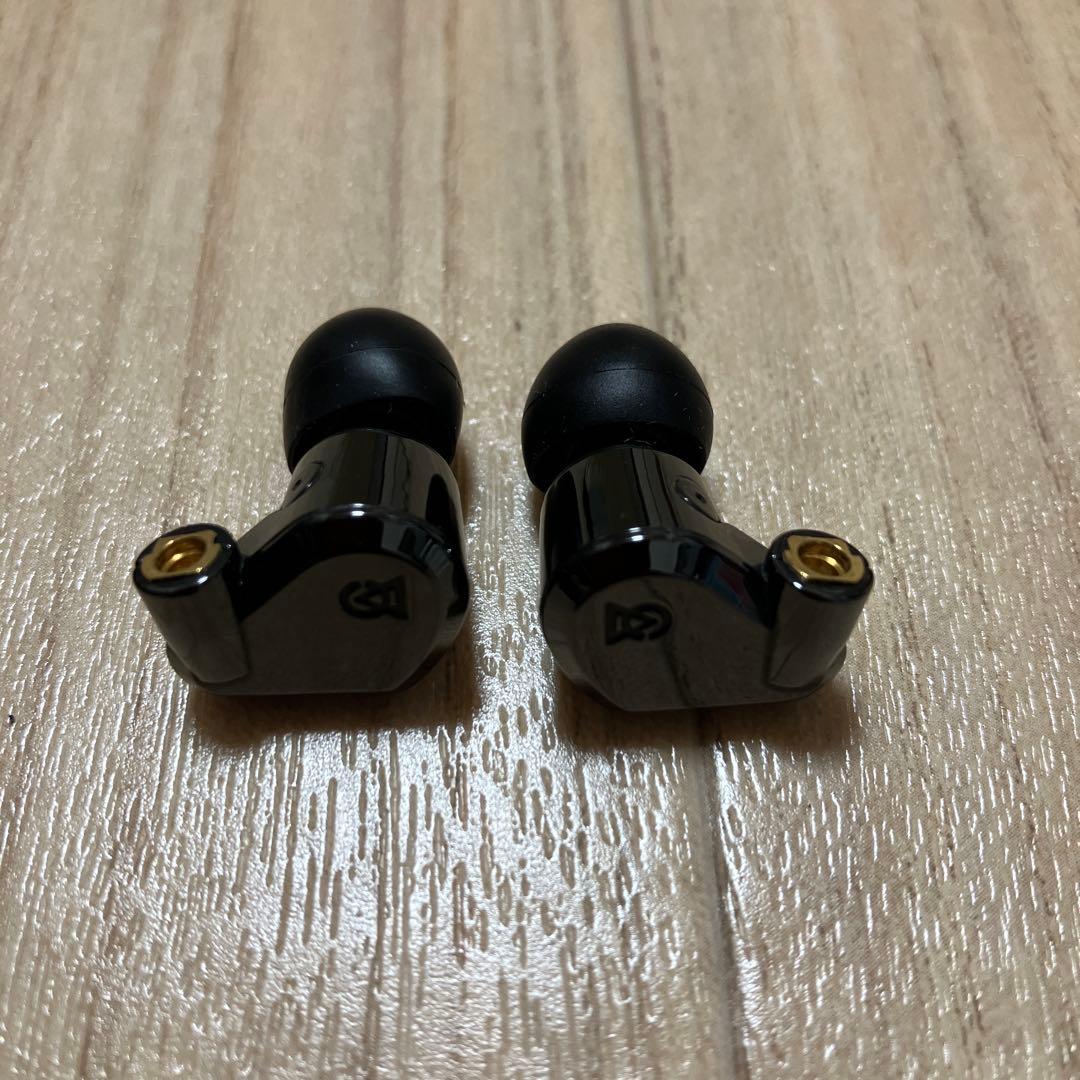 【希少・初代セラミック筐体】Campfire Audio Lyra（生産完了）