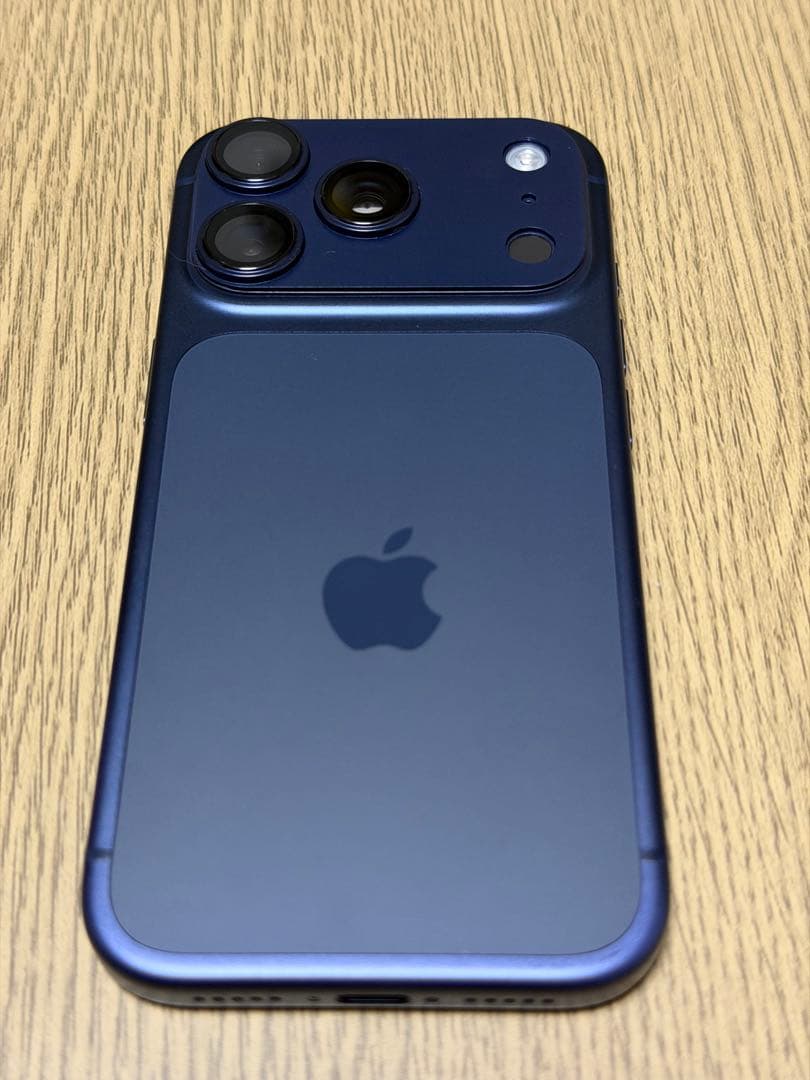【ほぼ新品、海外アメリカ版】iPhone17pro 256gb US