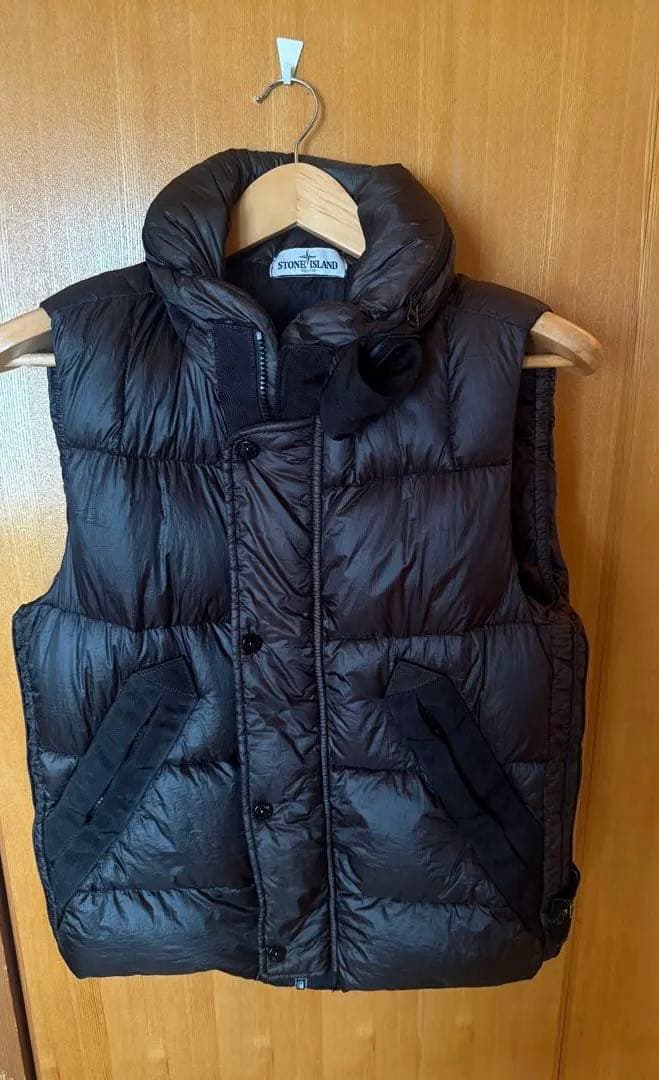 STONE  ブラックダウンベスト