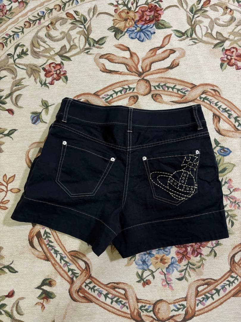 ヴィヴィアンウエストウッド ショートパンツ　黒