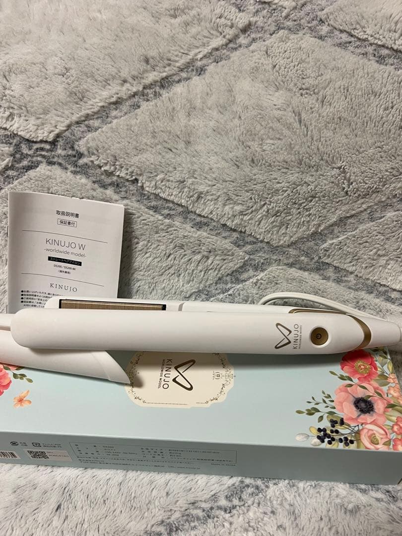 KINUJO ★美品ストレートヘアアイロン