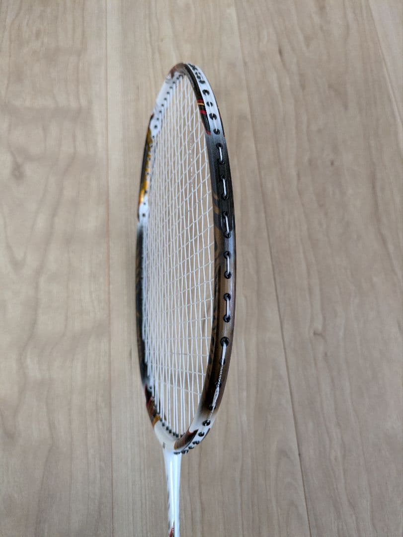 YONEX　VOLTRIC80