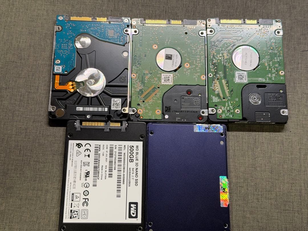 2.5インチ　SSDとHDD セット売り　使用時間画像参照