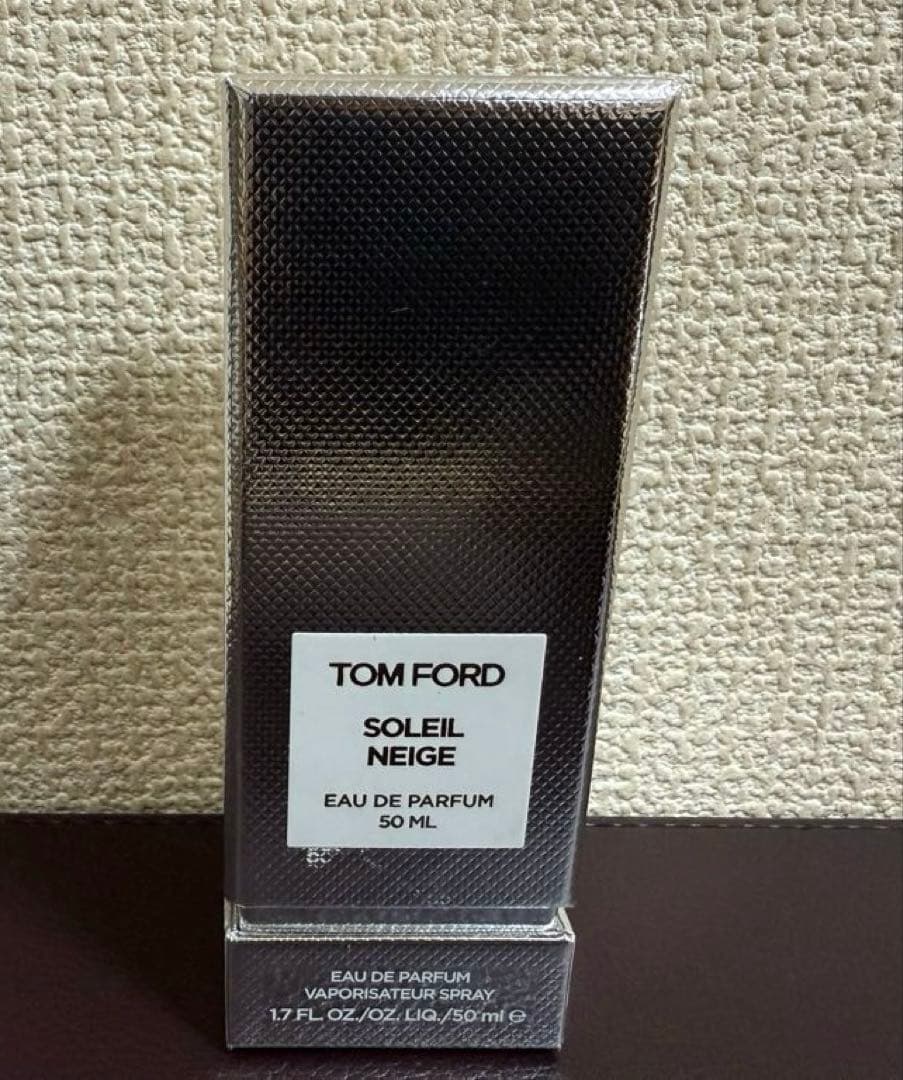 トムフォード　ソレイユ　ネージュ　オード　パルファム　スプレイ