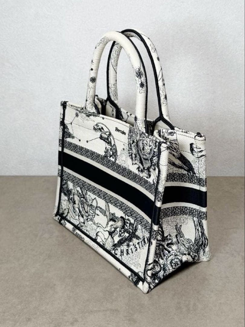 極美✨ ディオール ブックトート スモールバッグ ゾディアック エンブロイダリー