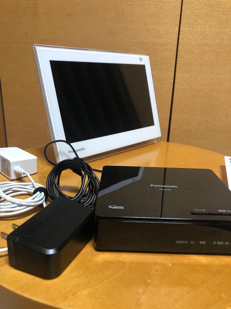 Panasonic「プライベート・ビエラ」10型ポータブルテレビ