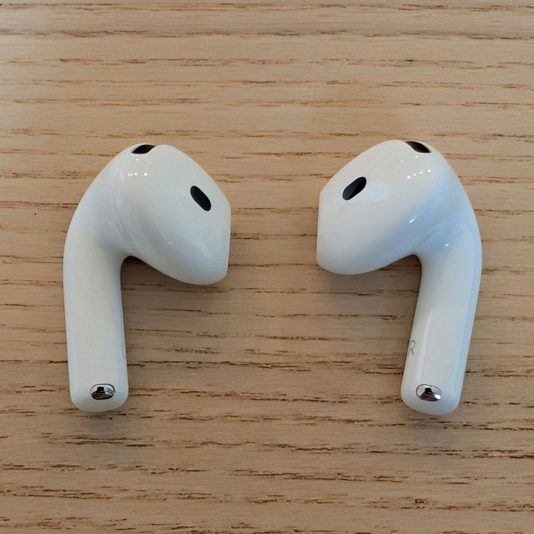 Apple アクティブノイズキャンセリング搭載 AirPods 4