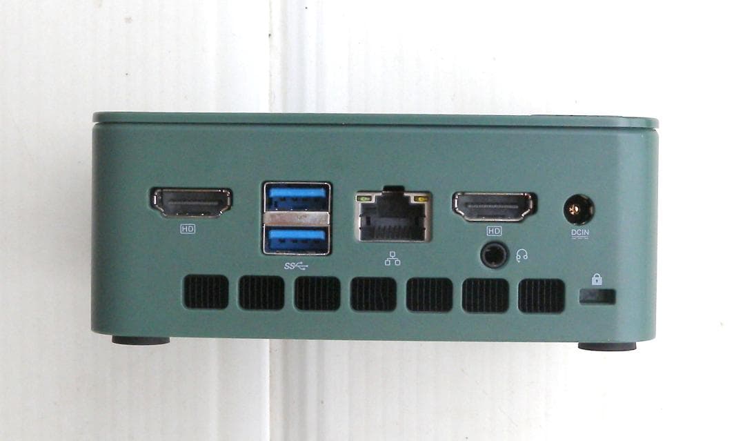 GMKtec NucBox G3 ミニPC