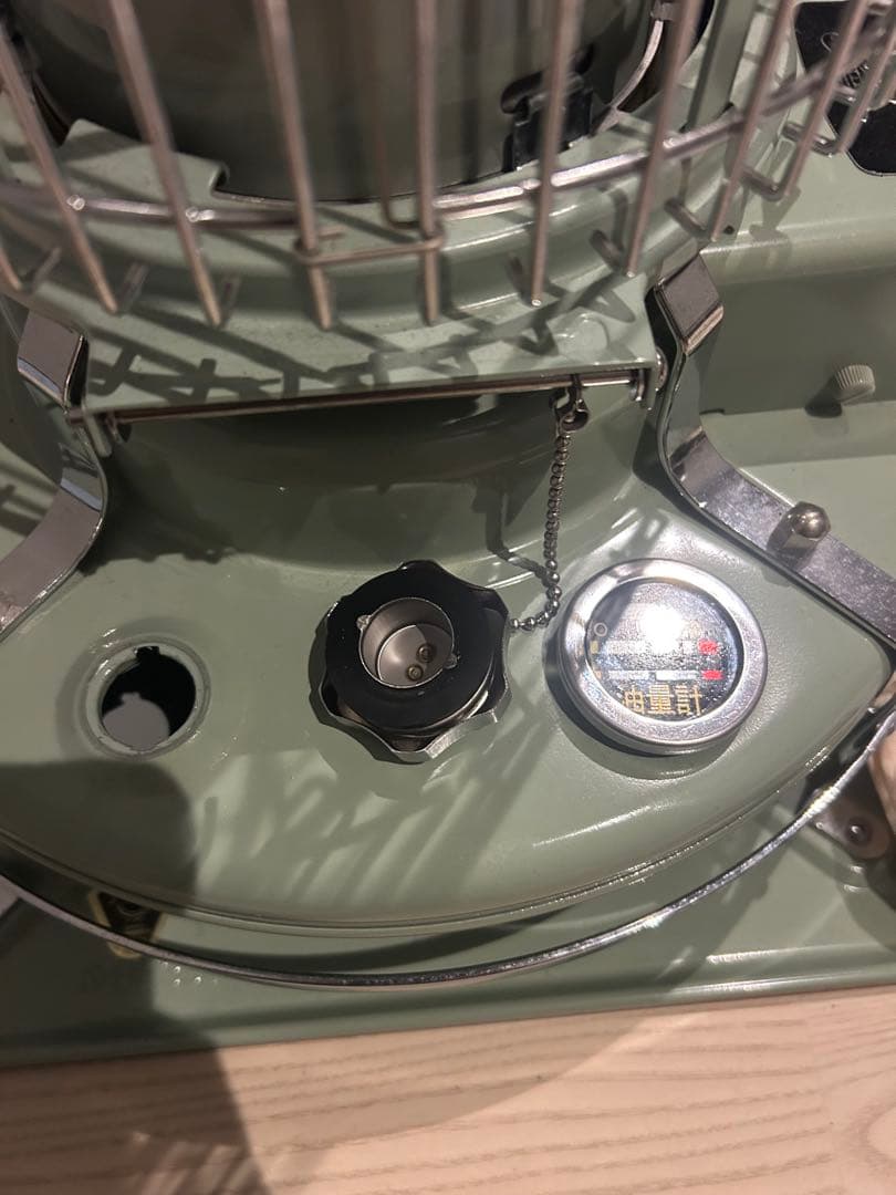 アラジン　石油ストーブ