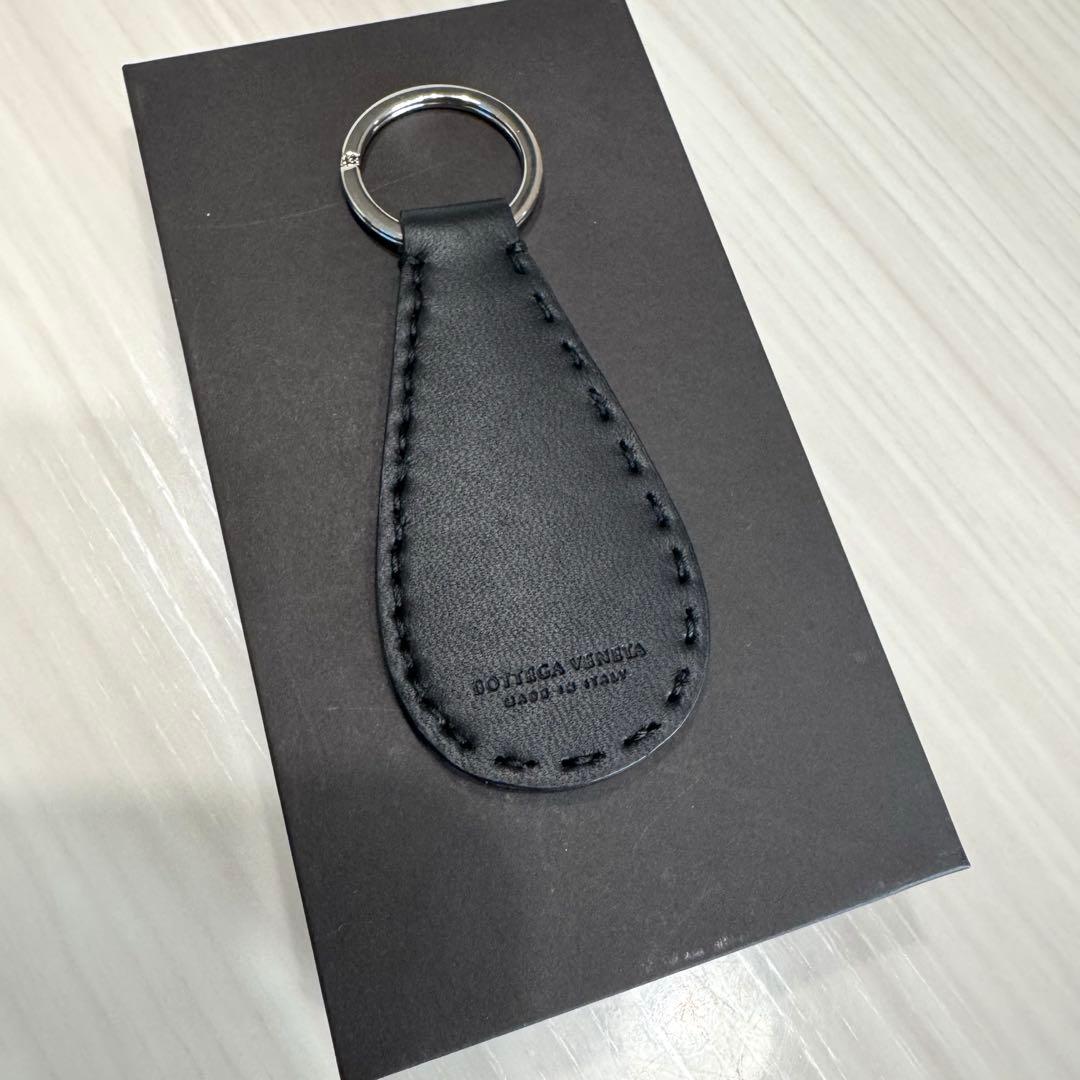 Bottega Veneta 新品　キーホルダー　ブラック