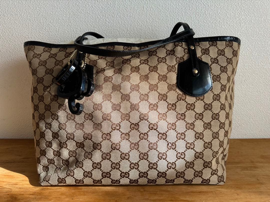 GUCCI GGパターン トートバッグ 大きめ