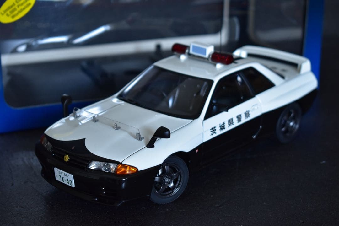 1/18 オートアート 日産 R32 スカイライン GT-R 茨城県警 パトカー