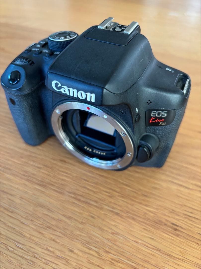 Canon EOS Kiss X18i カメラ　ボディ本体【ジャンク品扱い】