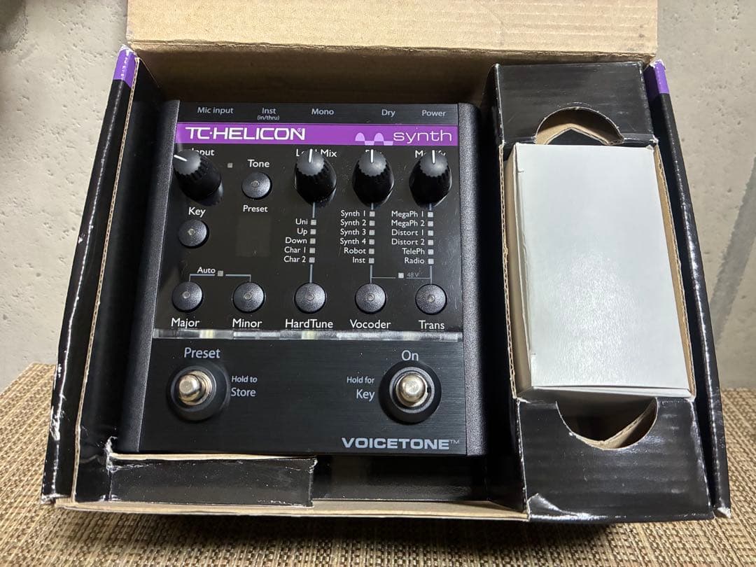 TC-HELICON Voicetone Synth ボーカルエフェクター