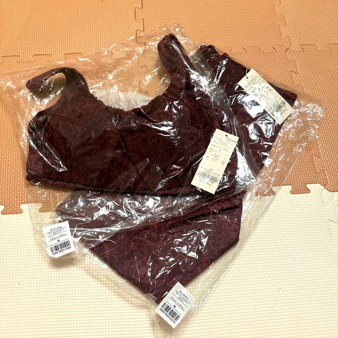 新品未使用スカーラ　ブルーミングフラワーブラトップ　レギンスセットアップMサイズ