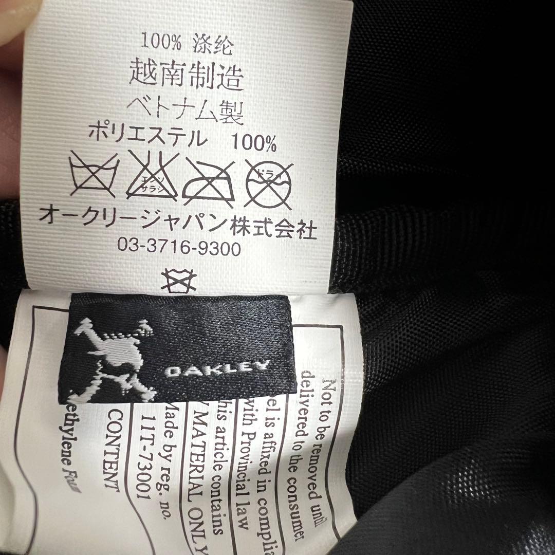 Oakley ブラック ボストンバッグ
