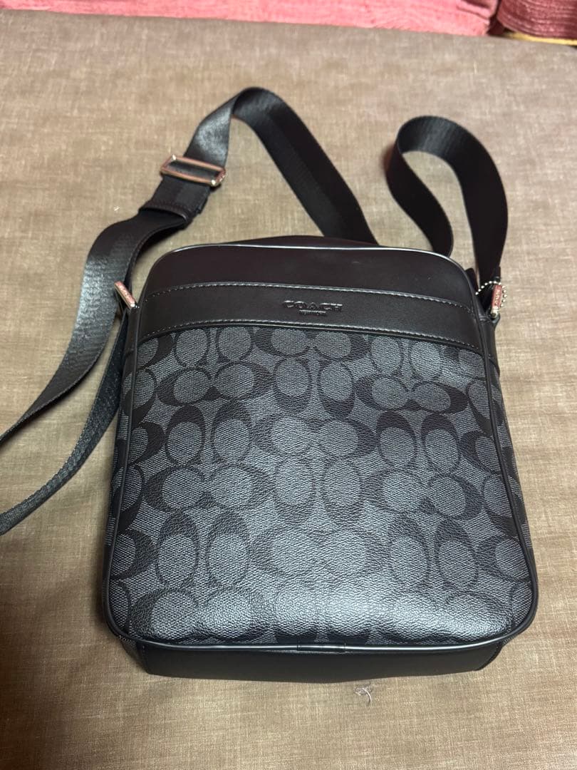 Y*a様 極美品 COACHコーチ ショルダーバッグ