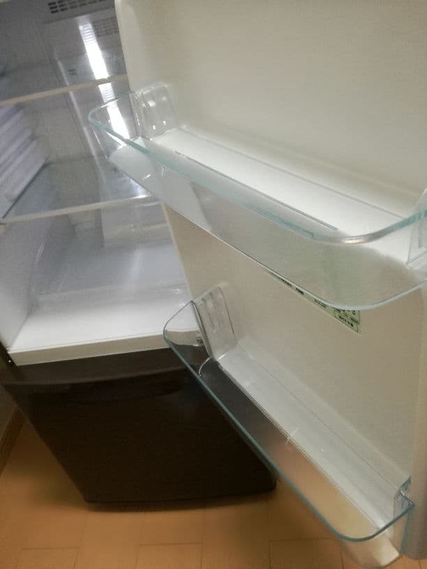 冷蔵庫　NR-B146W