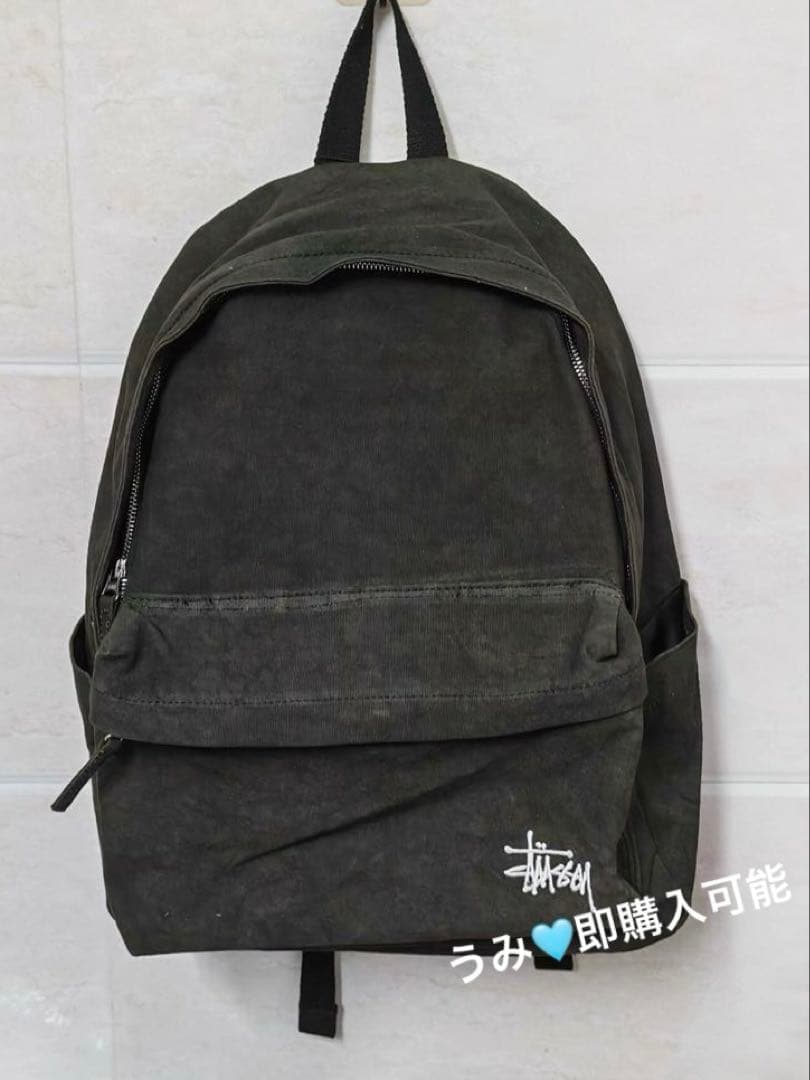 Stussy ダークグレー リュック 刺繍ロゴ入り