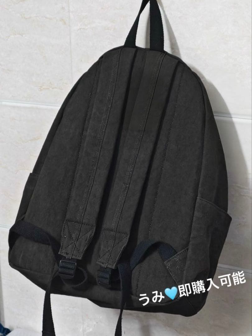 Stussy ダークグレー リュック 刺繍ロゴ入り