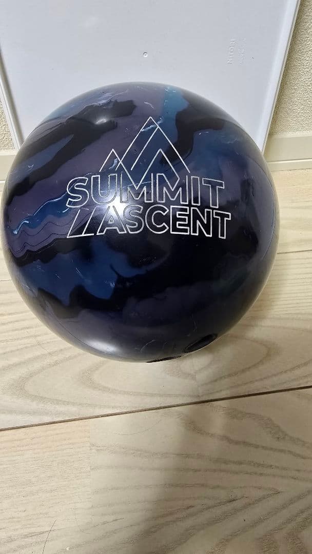STORM SUMMIT ASCENT ボウリングボール