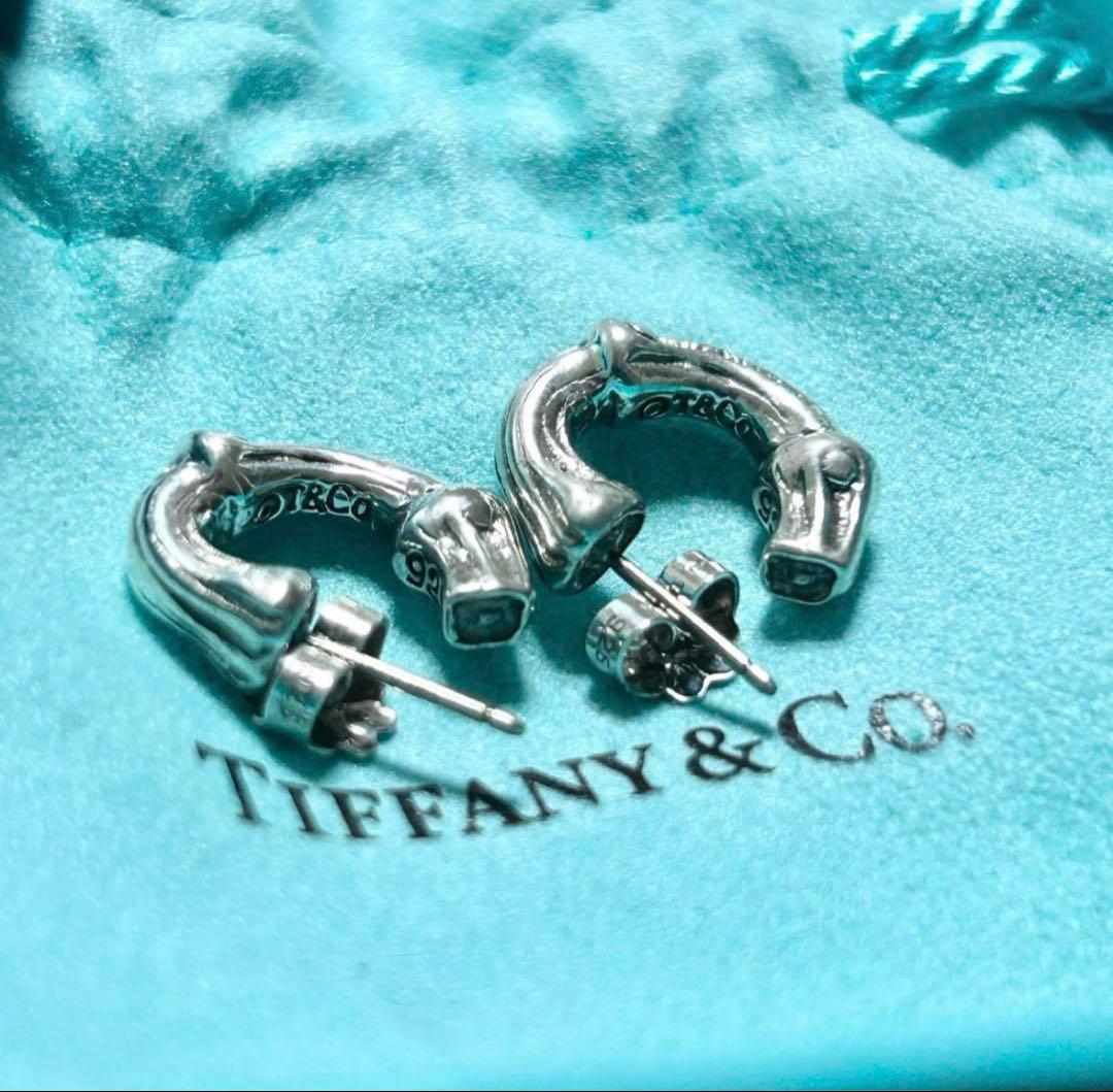 Tiffany & Co. シルバー C字型ピアス