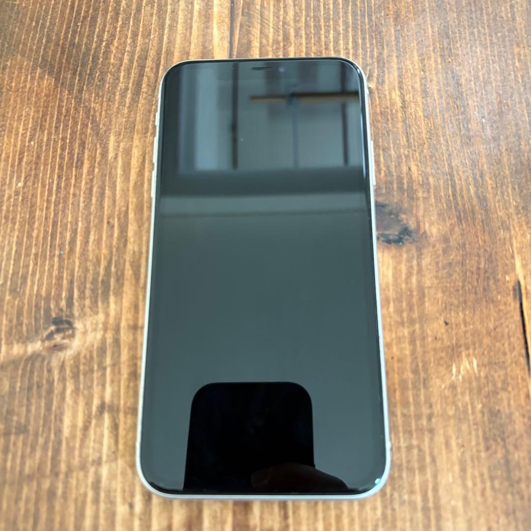 iPhone11 64GB ホワイト