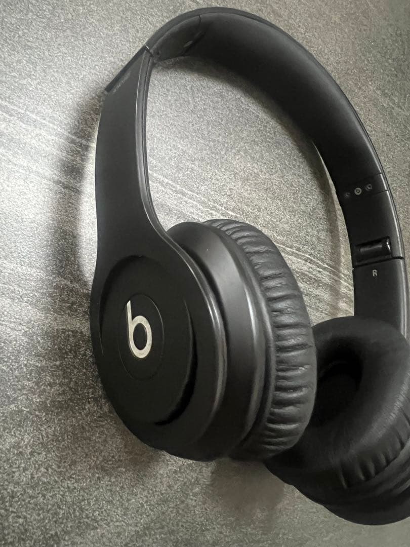 Beats ヘッドホン ブラック