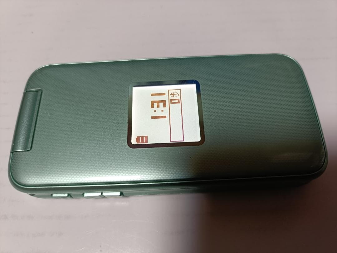 ☆docomo らくらくホン F-02J ミントグリーン