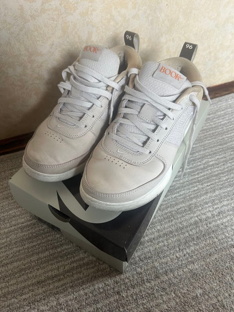 BOOK1 スニーカー