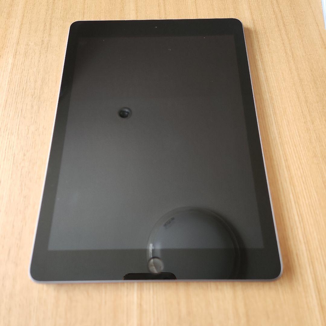 iPad 32GB Wi-Fi 第6世代 スペースグレイ　ケース付き