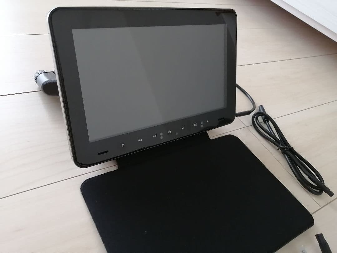 車載用DVDモニター　後部座席用９インチ　フロントスピーカー